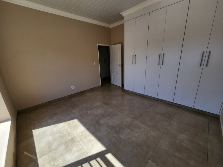 4 Bedroom Property for Sale in Menkenkop Western Cape